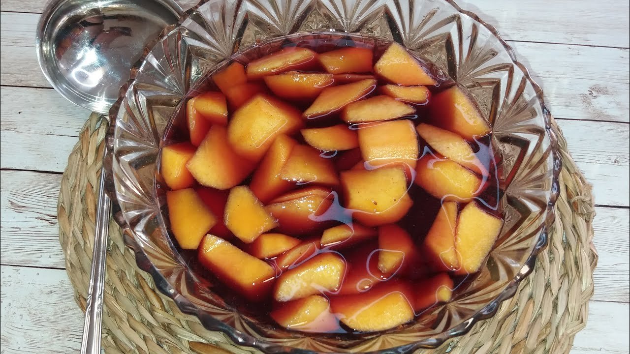 Sangría con melocotón