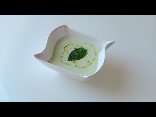 Sopa de pepino y yogur