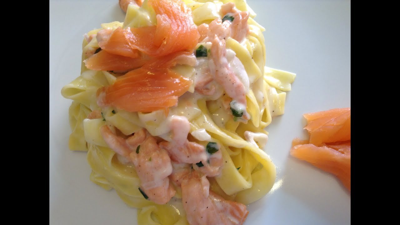 Tagliatelle con salmón