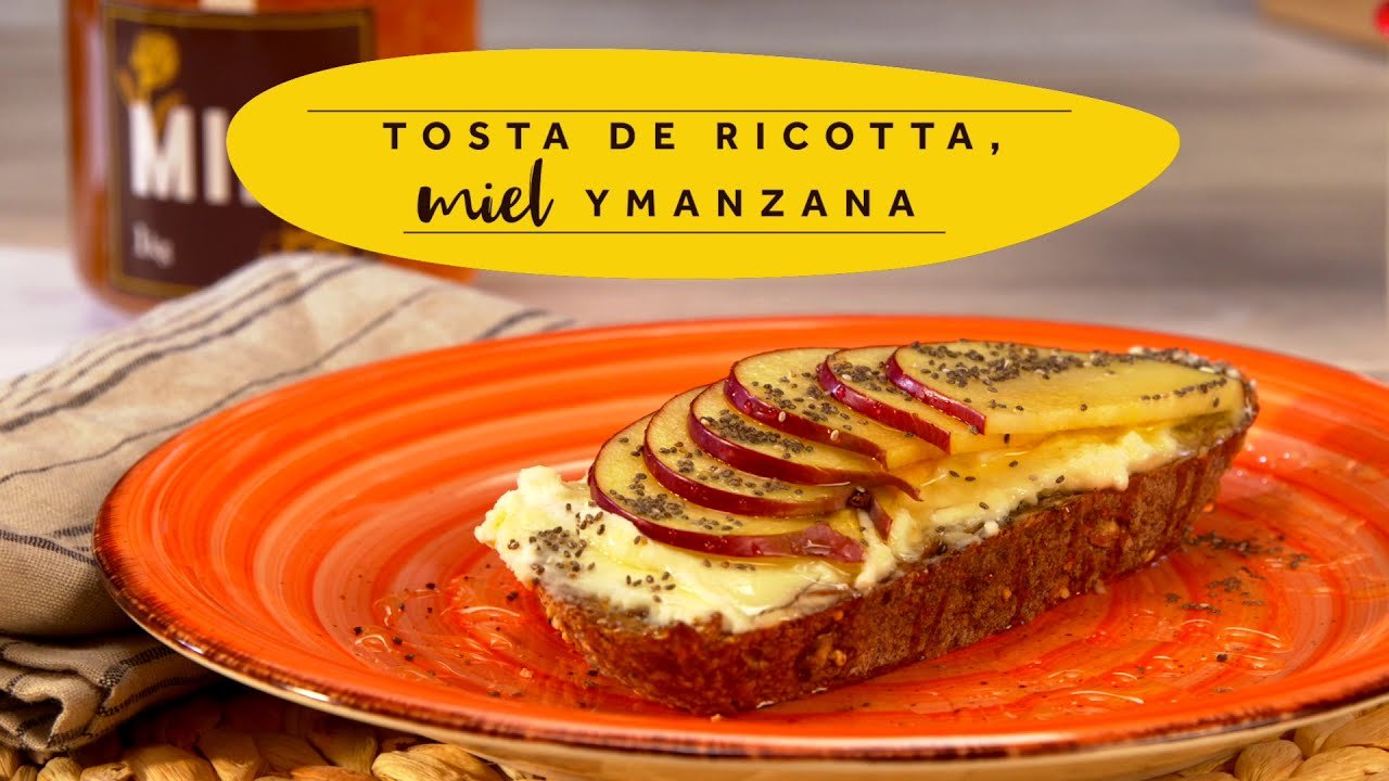 Tostada con ricotta y miel