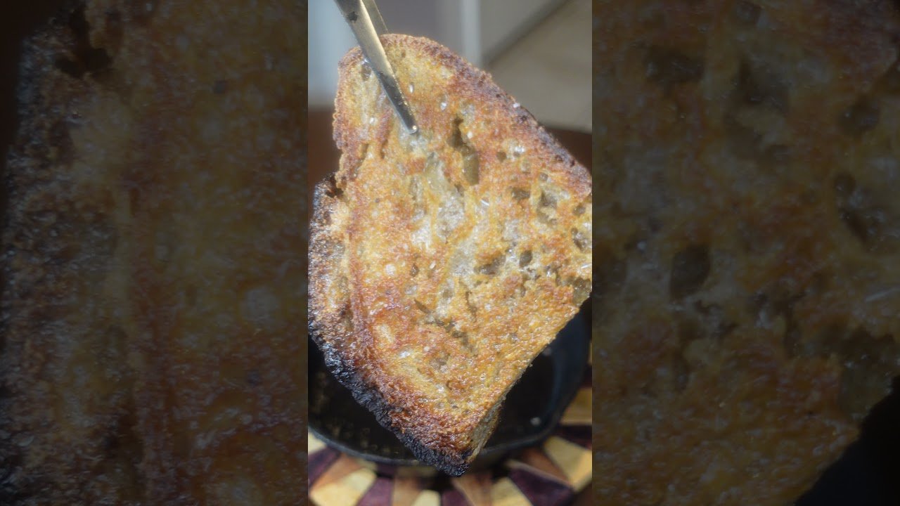 Tostada de mantequilla y miel