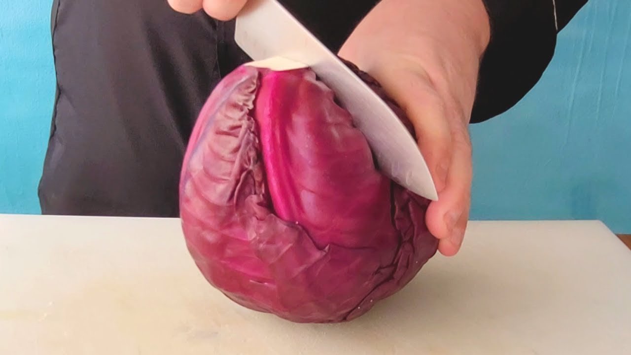 Col lombarda salteada con sésamo