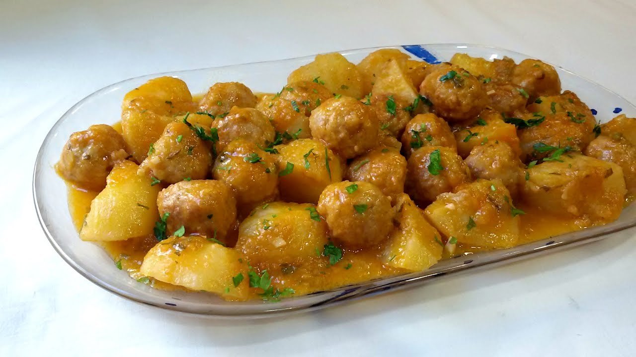 Receta de Albóndigas con patatas