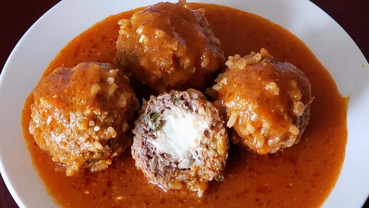 Receta de Albondigas en chipotle rellenas de queso
