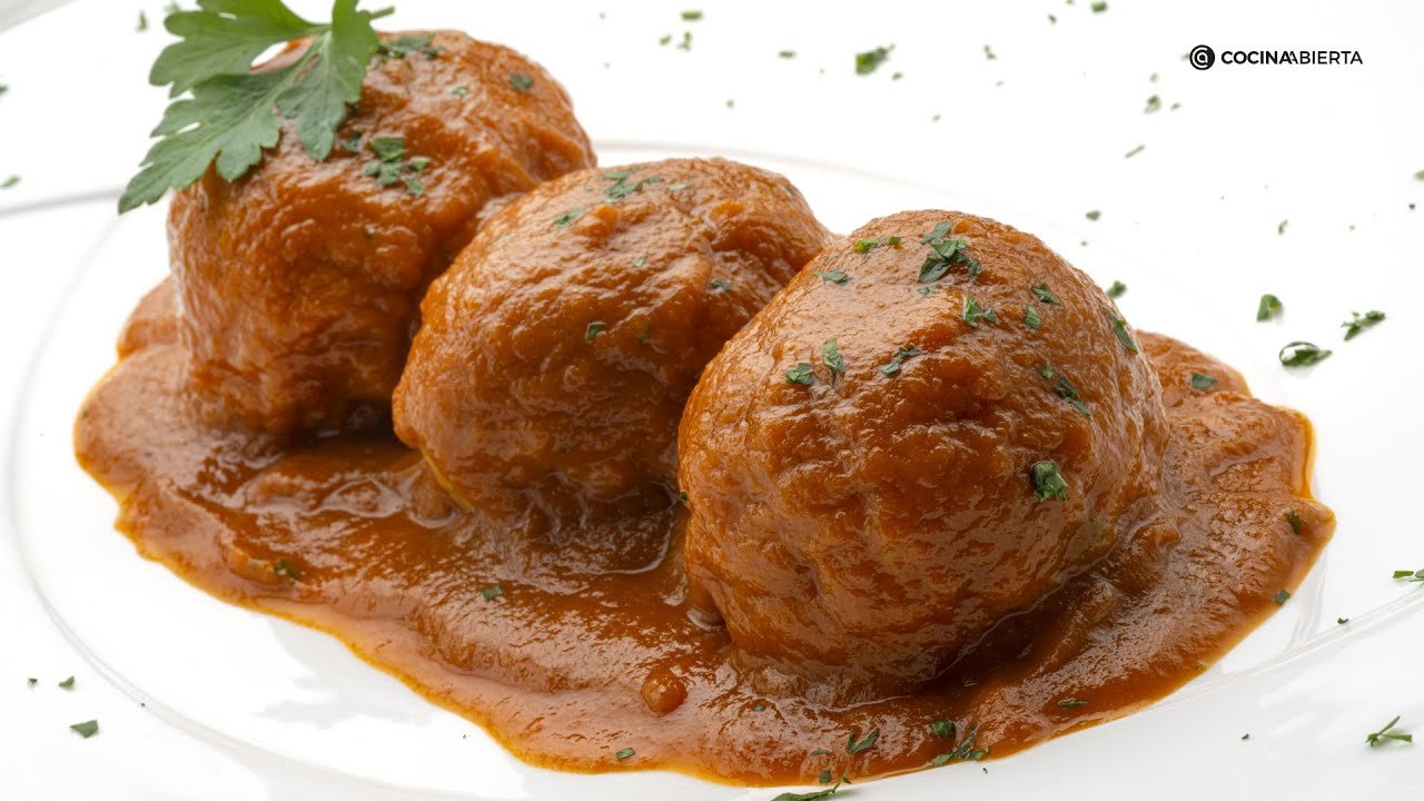 Receta de Albóndigas en salsa de cebolla