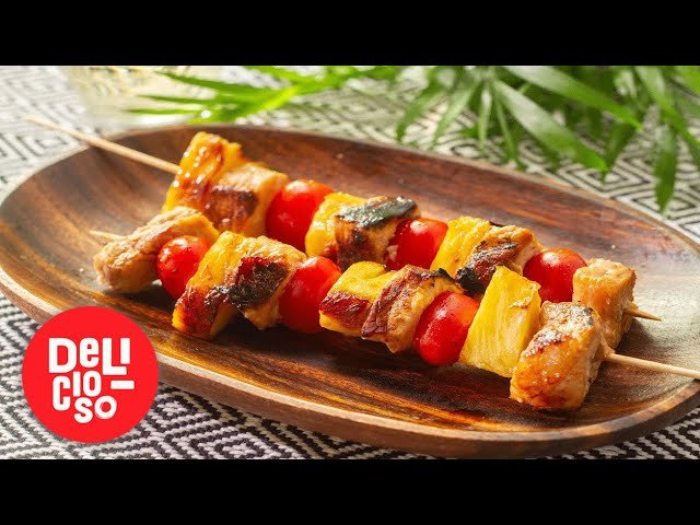 Receta de Brochetas de carne de cerdo con piña al horno