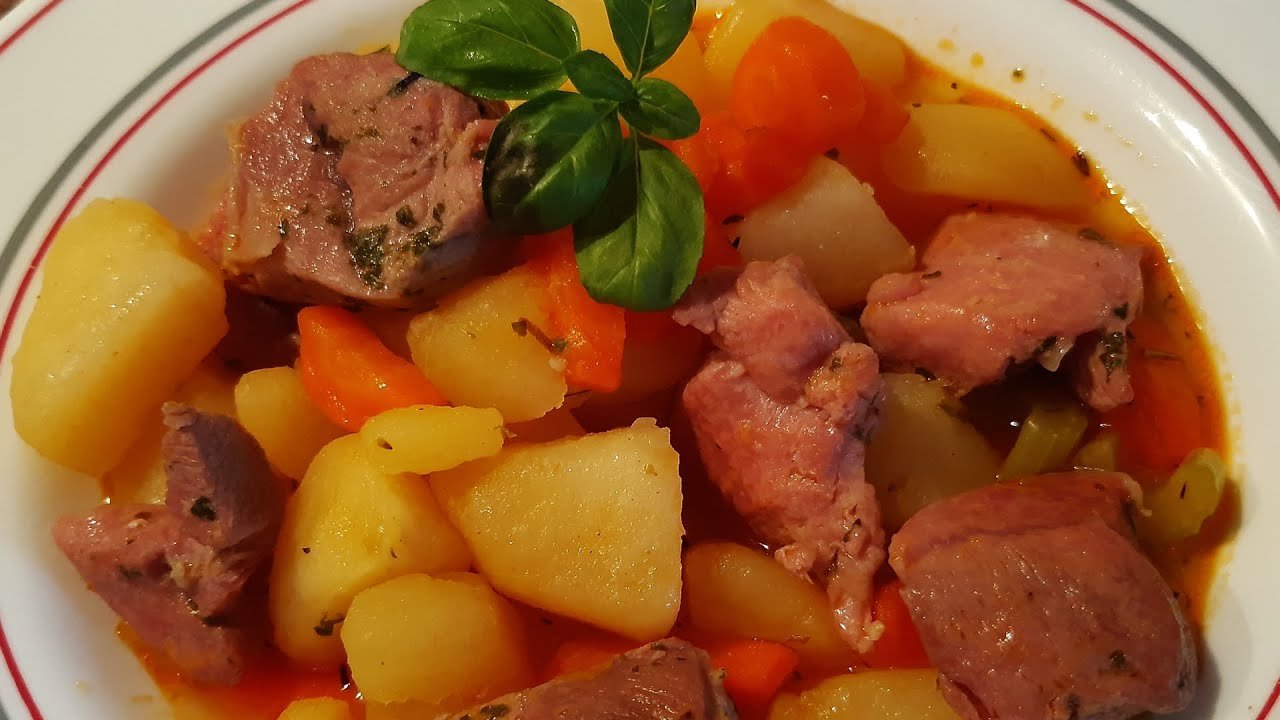 Receta de Estofado de pavo con patatas fritas