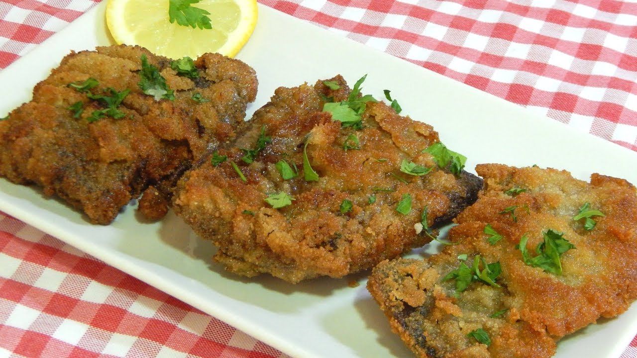 Receta de Filetes de Higado de Ternera Empanados con Guarnición